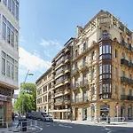 Easo Suite 18 By Feelfree Rentals